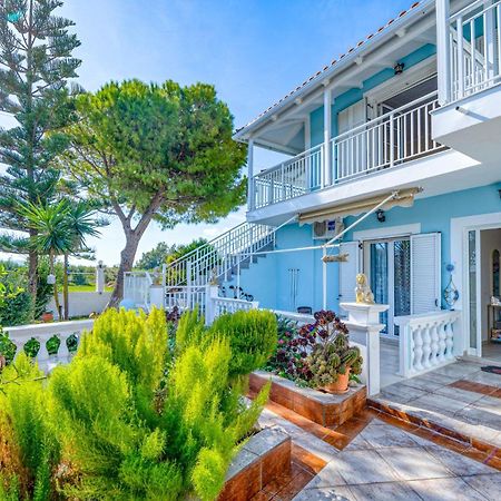 Stathis Beachfront Luxury Rooms Kalamákion Eksteriør billede